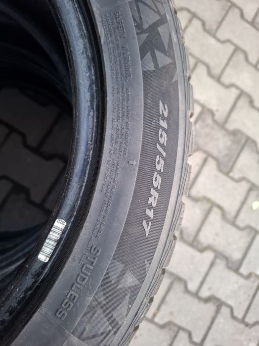 Opony zimowe NEXEN 215/55/17