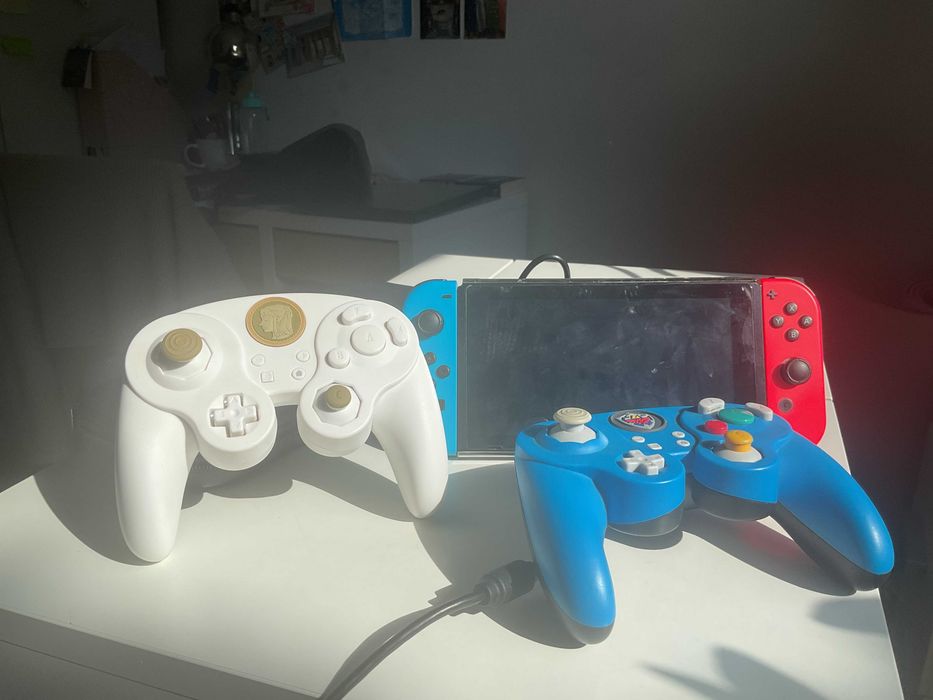 Nintendo Switch z grami i padami