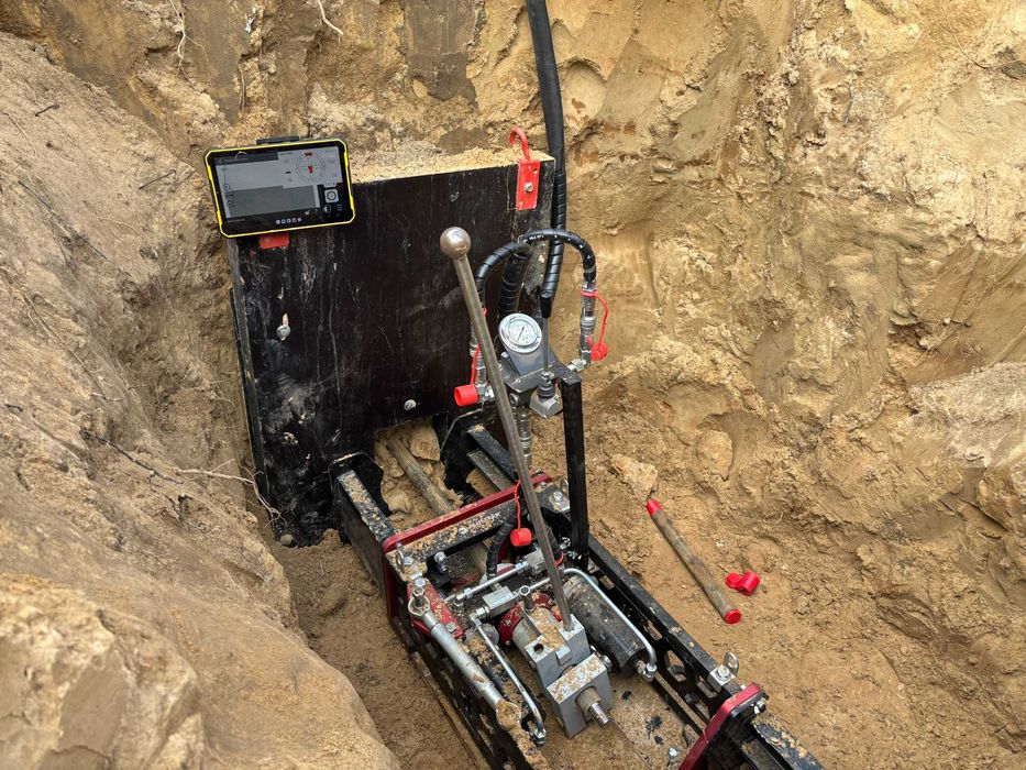 Kucie betonu Minikoparka z młotem wyburzenia usługi HDS koparka