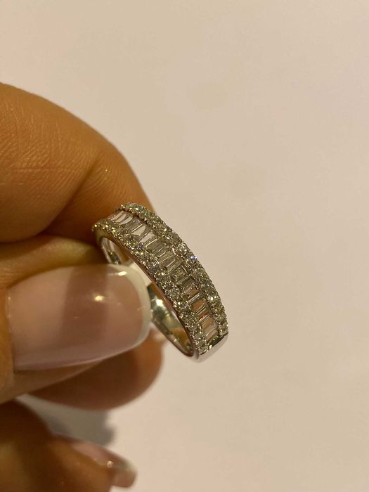 Obrączka z diamentami naturalnymi 0.95 ct Infinity bagiety