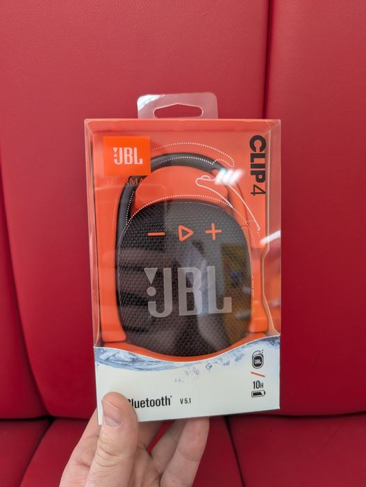 Портативная колонка JBL Clip 4
колір - чорнний
стан - новий
JBL Clip 4