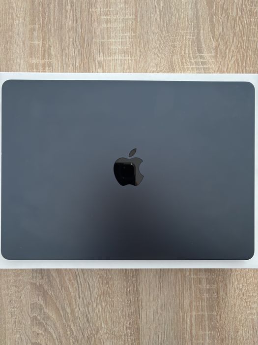 Apple MacBook Air 13” M3 2024 (A3113) | Kondycja 99% | GWARANCJA 06.2026