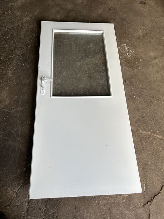 drzwi wewnętrzne białe