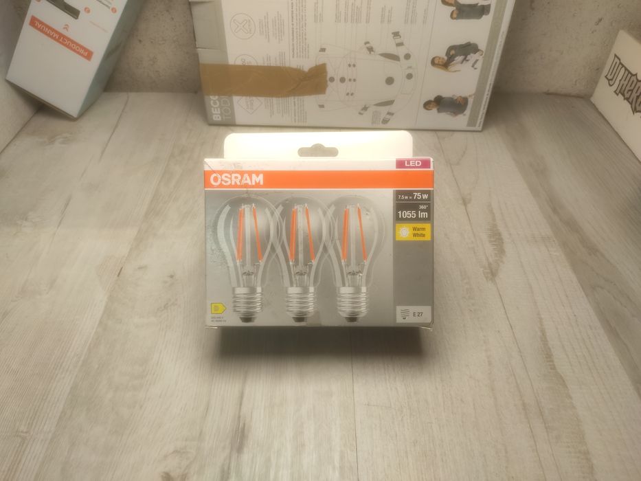 Żarówka 2 sztuki E27 7,5 W 1055 lm Ciepła biel Osram