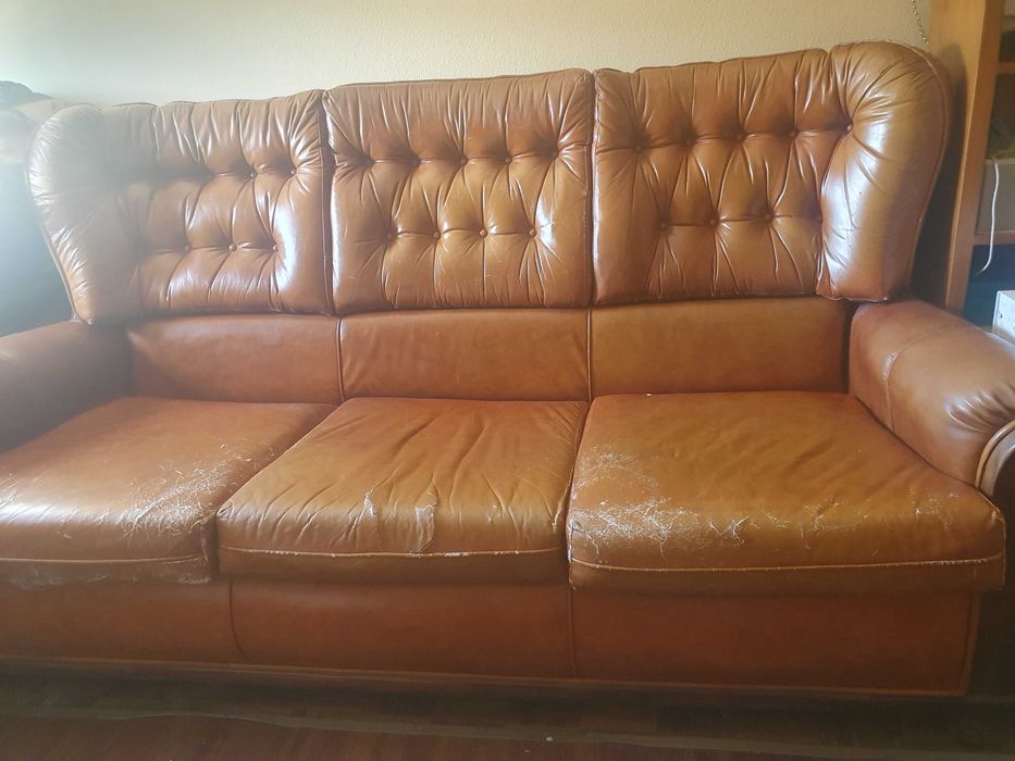Sofá vintage em pele