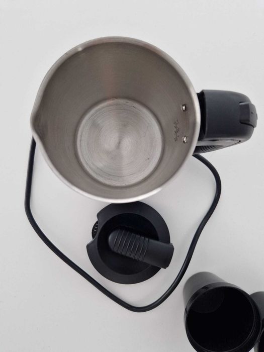 Chaleira elétrica pequena (viagem)