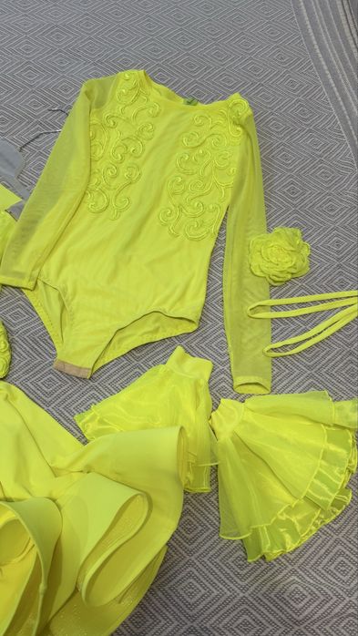 Сукня для бальних танців бейсік