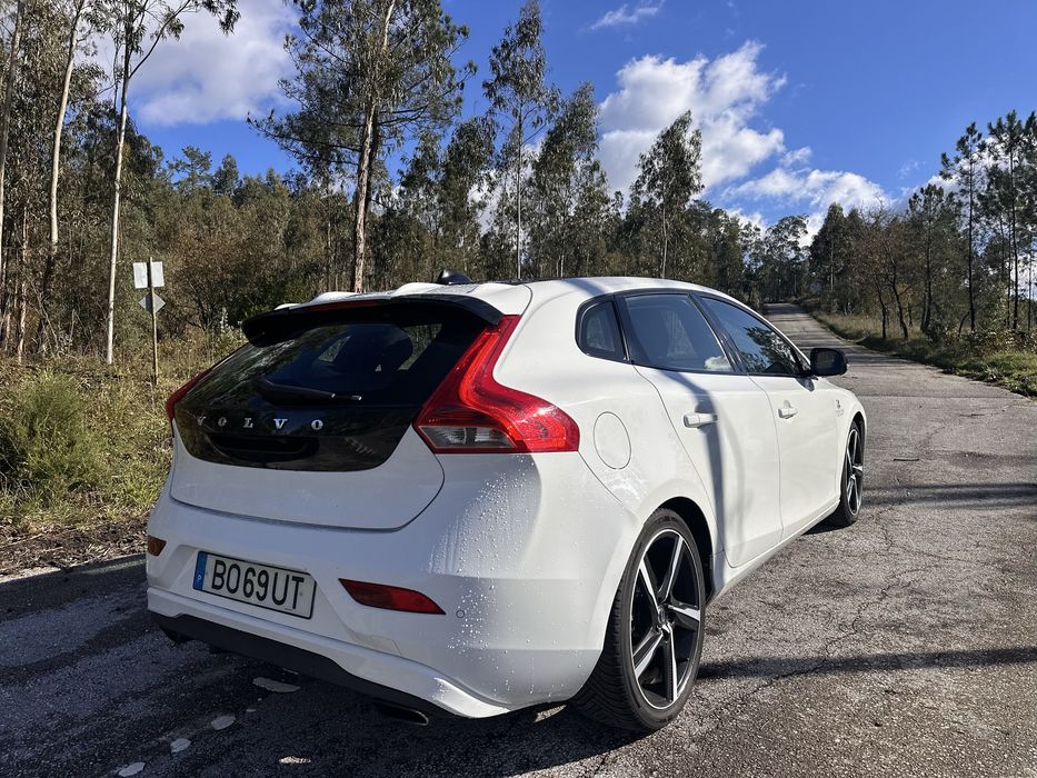 Volvo V40 D4 190 CV