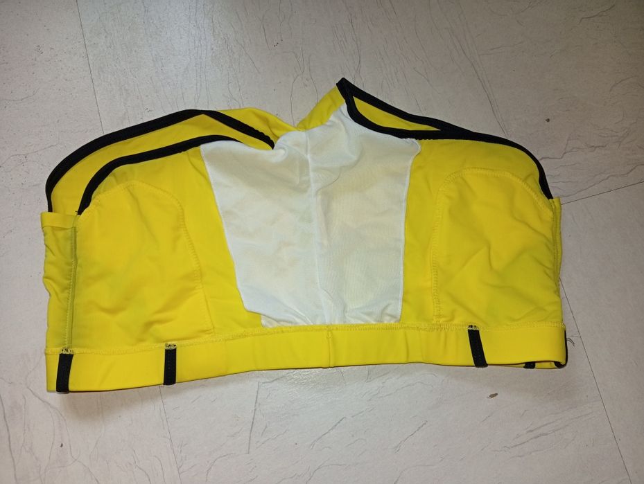 Жовті спортивні ретро-шорти dolphin shorts, спортивні мікро шорти