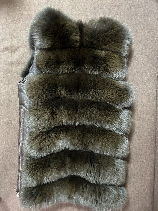 Натуральна хутряна жилетка 46р