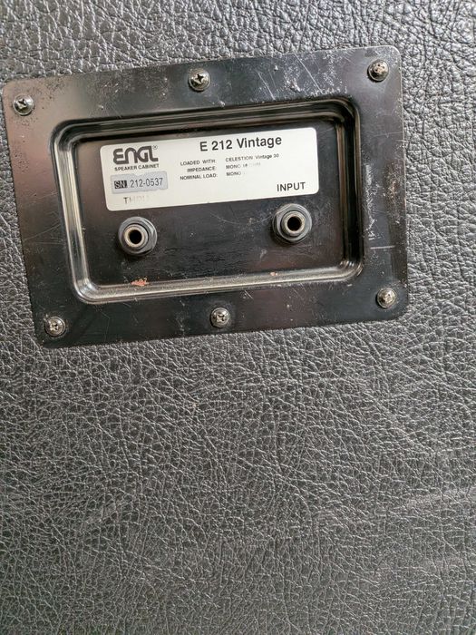 Engl E212VB Coluna Guitarra Vertical