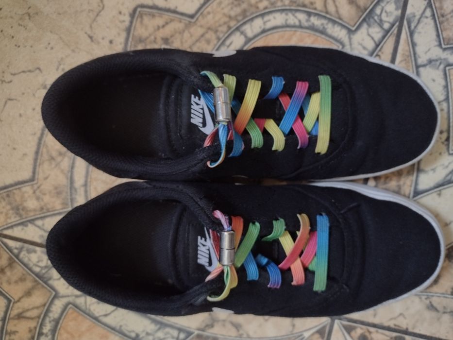 Sprzedam buty Nike.