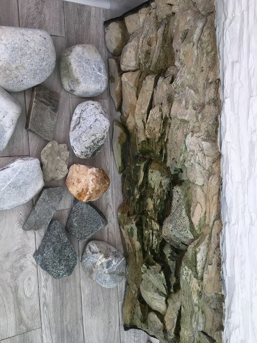 Struktura ścienna do akwarium