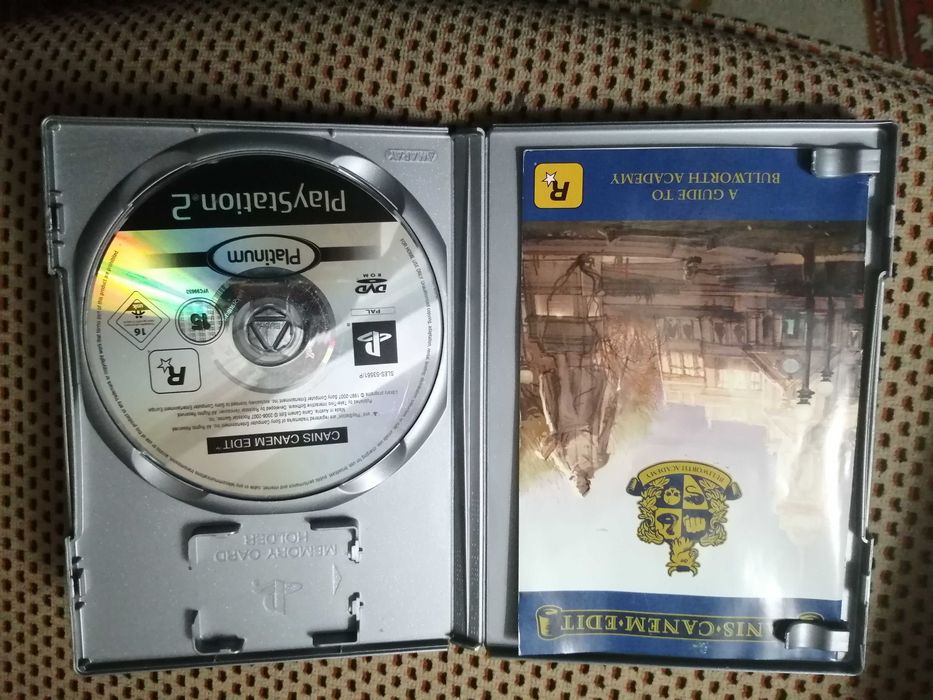 Jogos PS3 e PS2 - Com Capa e Livro - Ótimo estado