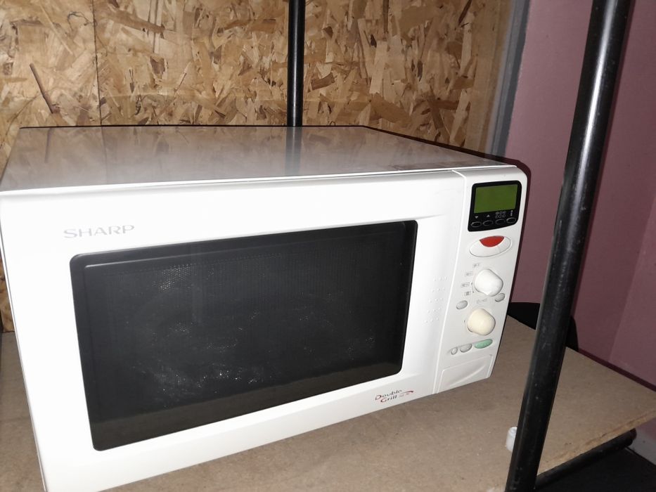 Мікрохвильовка "Sharp "