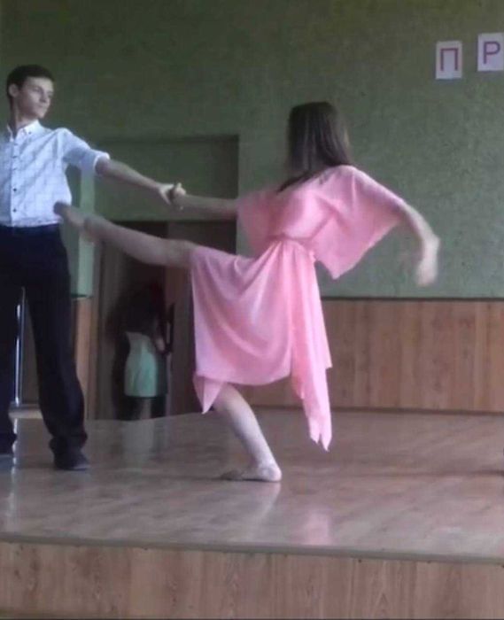 Танцевальный купальник и прозрачная накидка