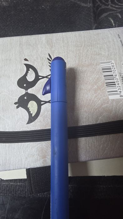 Caneta legami tubarao triste