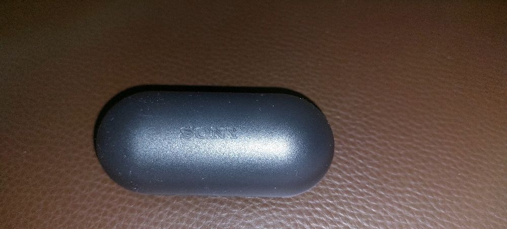 SONY etui ładowarka sprawna WF C500