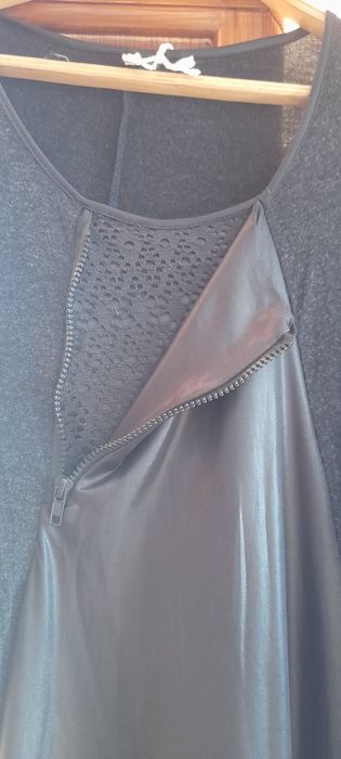 Жіноче плаття нове