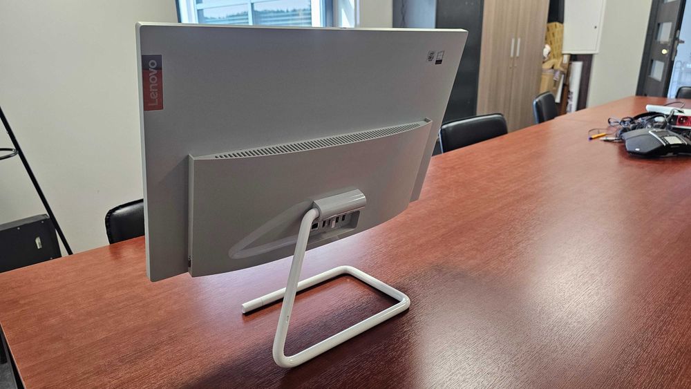 Lenovo IdeaCentre AIO 3 24IMB05