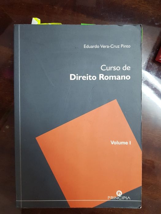 Vendo Livros de Direito