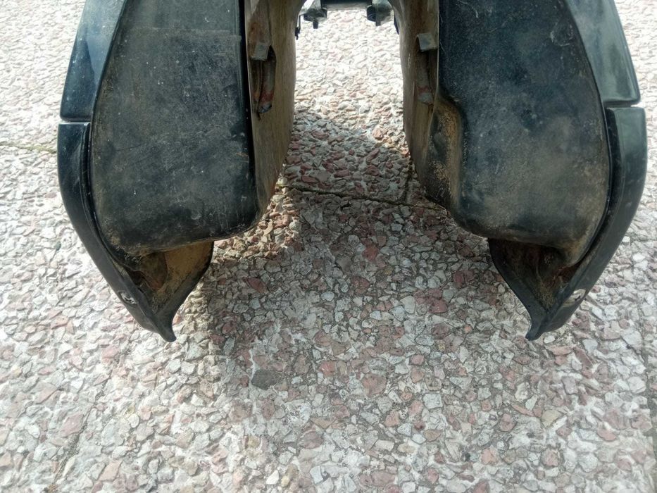 Plásticos / Carenagens do depósito combustível Suzuki DR 350