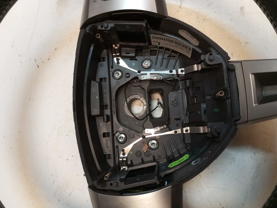 Volante com patilhas F1 Jaguar XF250