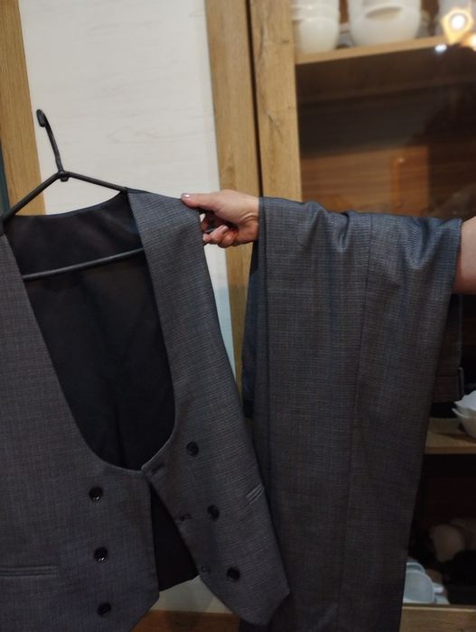 Костюм чоловічий