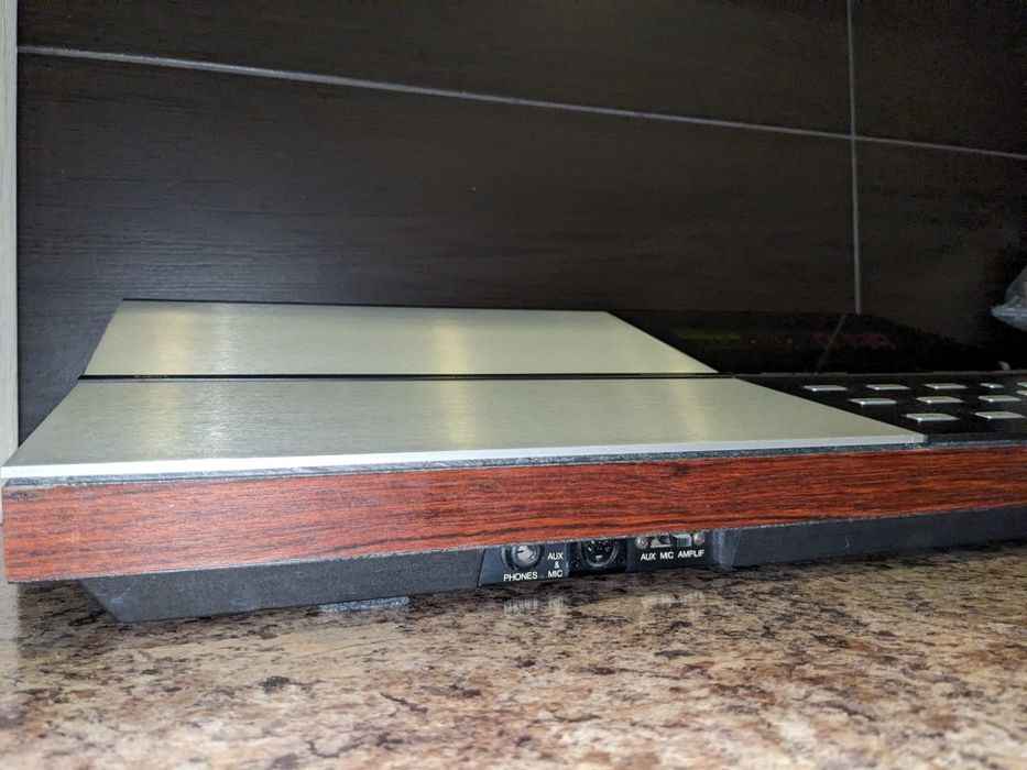 Продам Bang & Olufsen BeoCord 8004