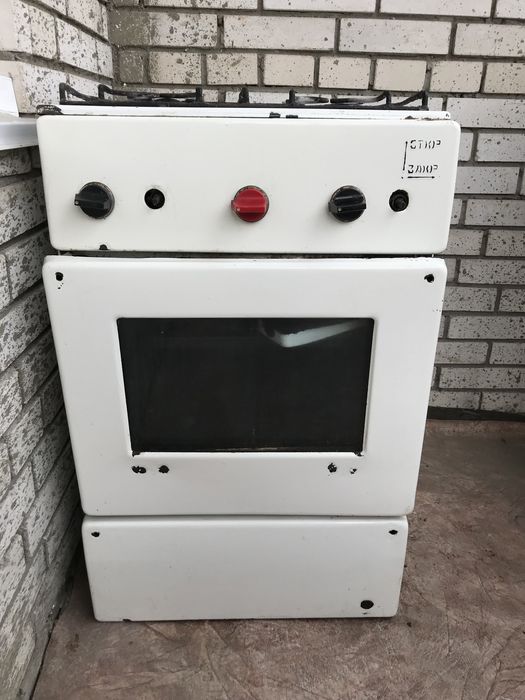 Продам газову плиту