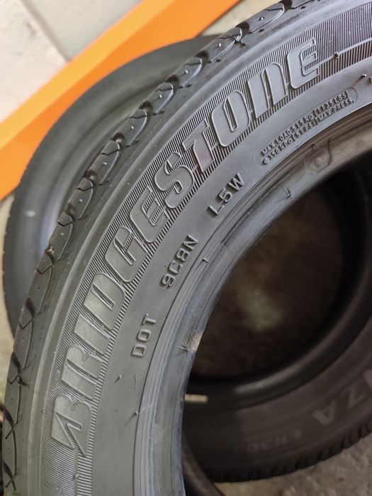 Pneus 195/55r15 Bridgestone Turanza ER300 com 80% piso