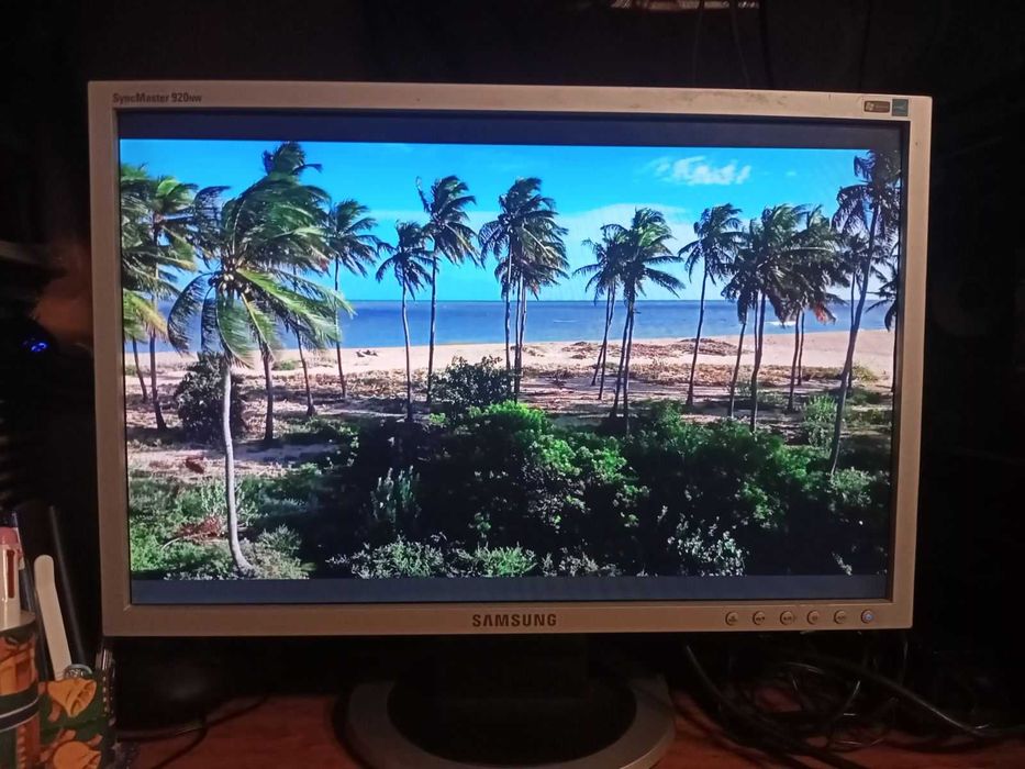Монитор Samsung SyncMaster 920nw