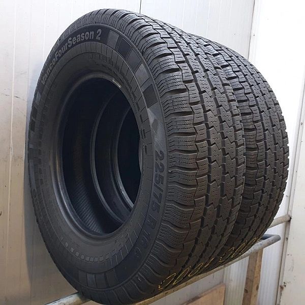 Opona całoroczna Continental VancoFourSeason 2/225/75R16/118/116 R wzm