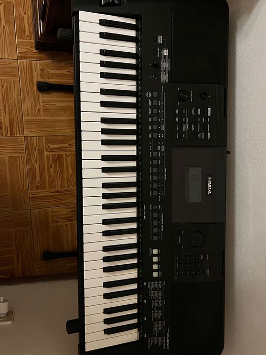 Vendo piano yamanha