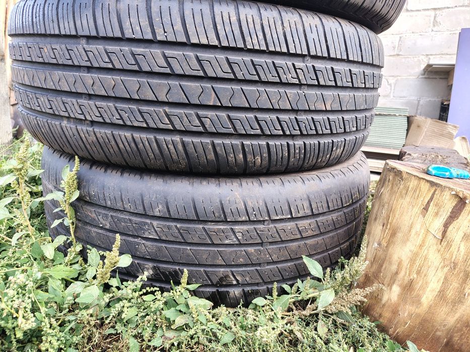 продам шини 225/60R18