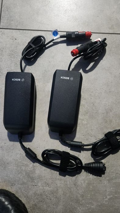 Ladowarka bosch 2A   rower elektryczny samochodowa