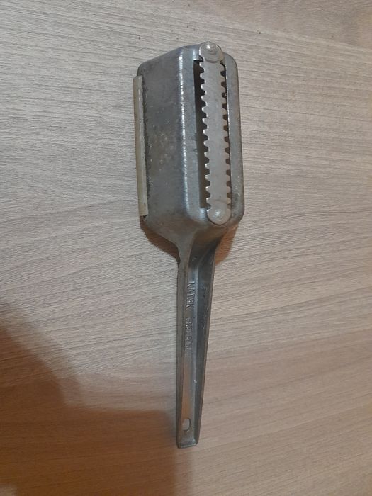 Stara skrobaczka do ryb ZSRR z PRL