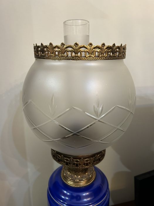 Candeeiro em porcelana