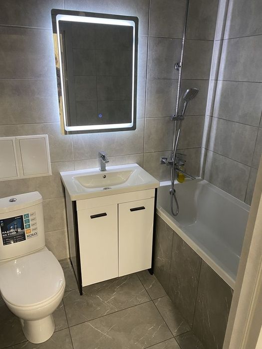 Продам 2кв 50м поряд Центр 62000 торг