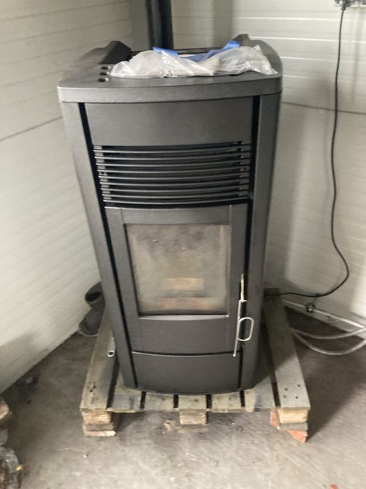 Naprawa serwis kominków  piecyków na pellet