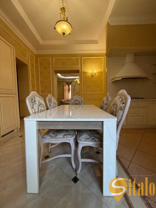 Оренда 4 кімнатної квартири, вулиця Крушельницької