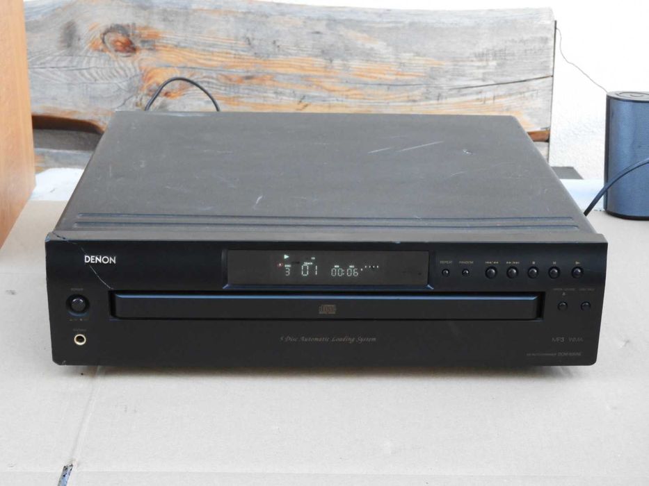 Odtwarzacz CD Denon DCM-500AE