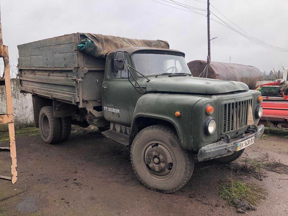 Автомобіль ГАЗ-САЗ-3507 самоскид