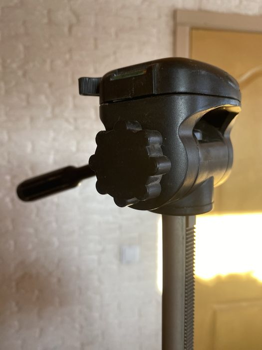 Штатив для фото та відео камер Weifeng  WT 3550