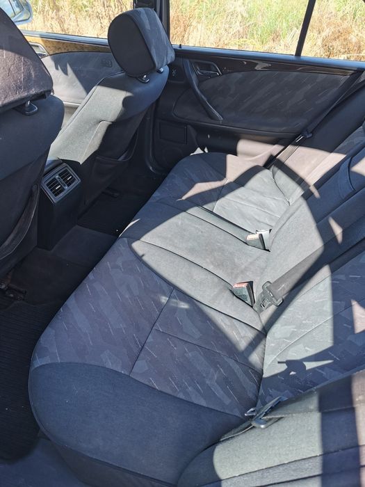 Mercedes E220 cdi avantgarde troco