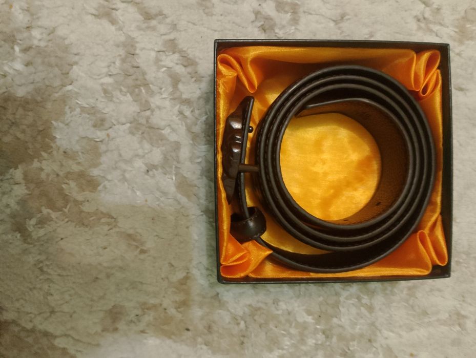 Новий ремінь Versace