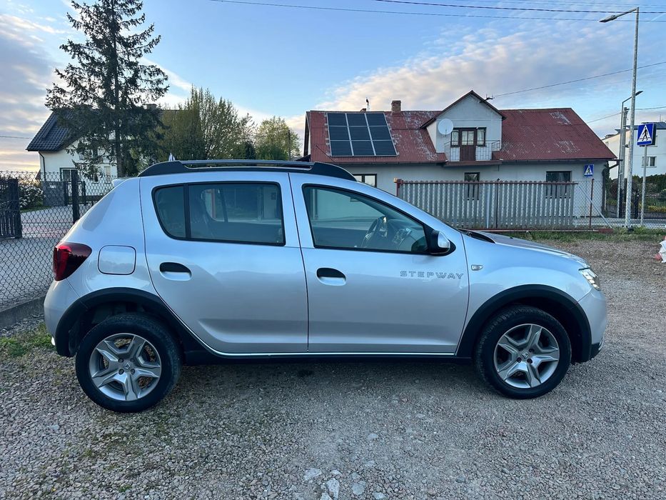 Dacia Sandero 1.0 Instalacja Gazowa Lpg Piękna Malutki Przebieg!