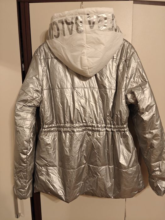 Kurtka balenci aga z odpinanym kapturem srebrna L