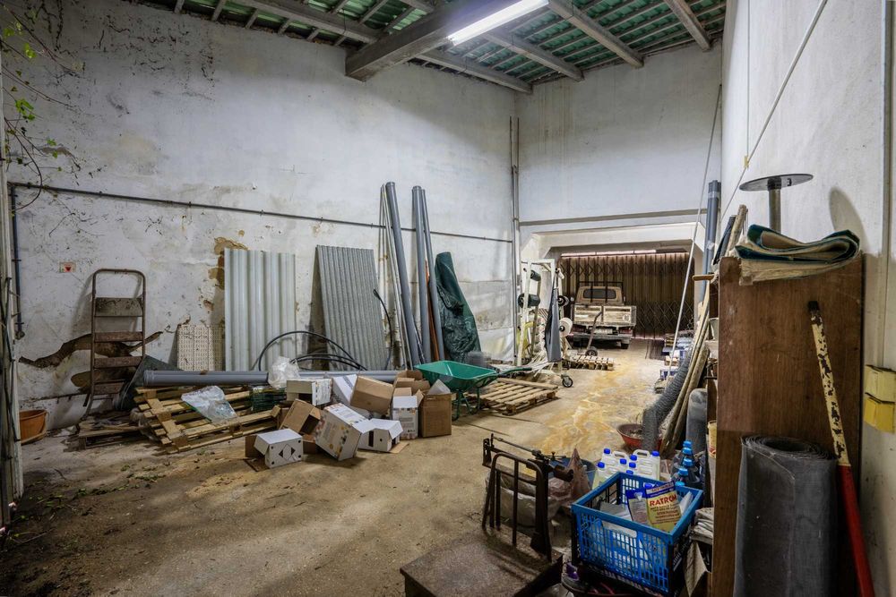 Judibruno – Espaço Comercial com Armazém | Aguada de Baixo