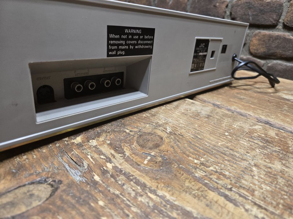 JVC KD D2 , magnetofon .